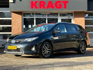 Toyota Auris Touring Sports Hybrid Lease 1.8 - APK 12-2026 - Panoramadak - Navi - bluetooth - zuinig!