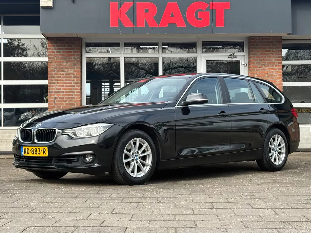 BMW 3-serie Touring Centennial Executive 318i 136 pk AUTOMAAT - LED - lichtmetaal - climate!