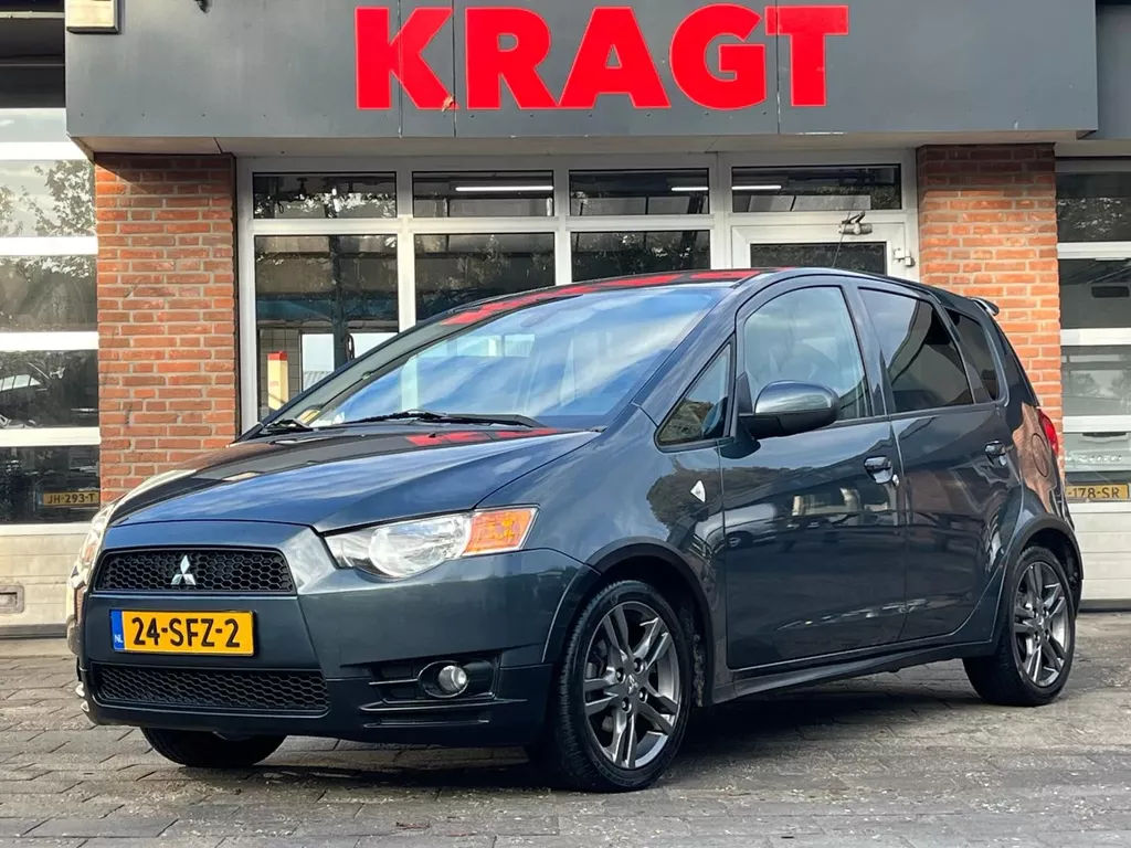 Mitsubishi Colt Edition Two 1.3 95 pk - 5drs - nw Koppeling - climate - trekhaak - lichtmetaal