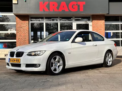 BMW 3-serie Coup&eacute; 320i - Xenon - Leder - navi - stoelverwarming