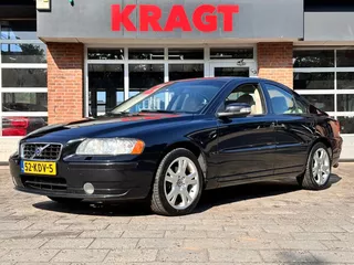 Volvo S60 Drivers Edition 2.4 140 pk - automaat - Xenon - Leder -