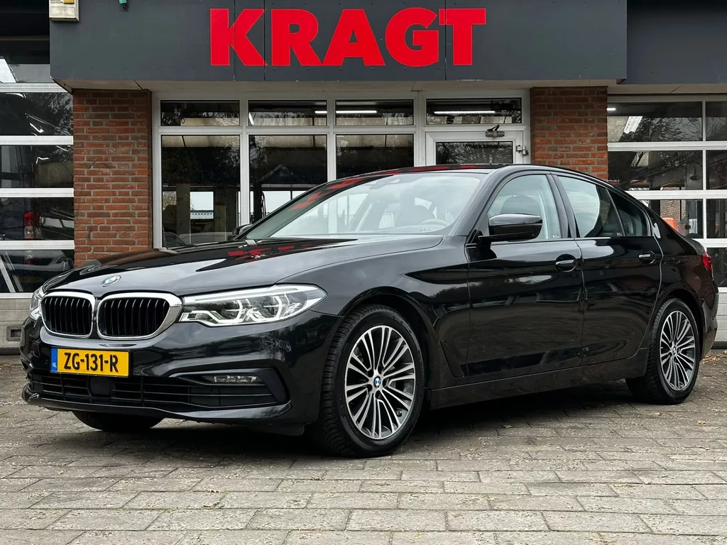 BMW 5-serie High Executive Edition 530i 252 pk - LED - Leder - navi - zeer compleet!