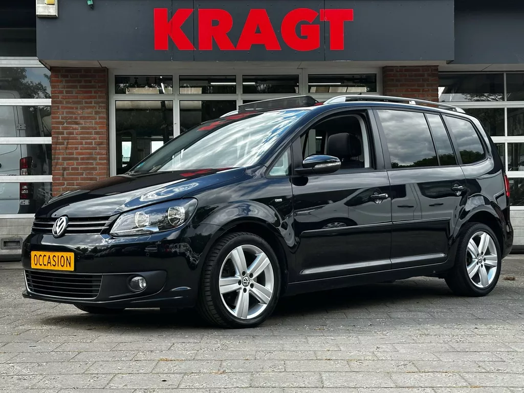 Volkswagen Touran CUP 1.4 TSI 140 pk - 7 persoons - panoramadak - navi - standkachel
