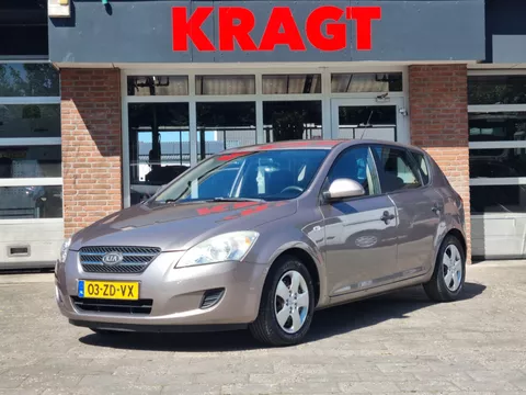Kia Cee'd X-tra 1.4 109 pk - APK 02-2026! - Koude airco - 2 sleutels